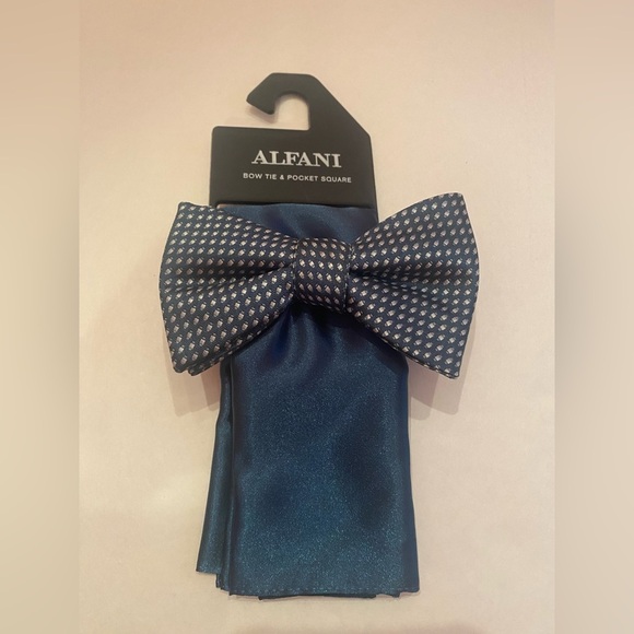 NWT Alfani Men’s Bow Tie & Pocket Square - Picture 1 of 4